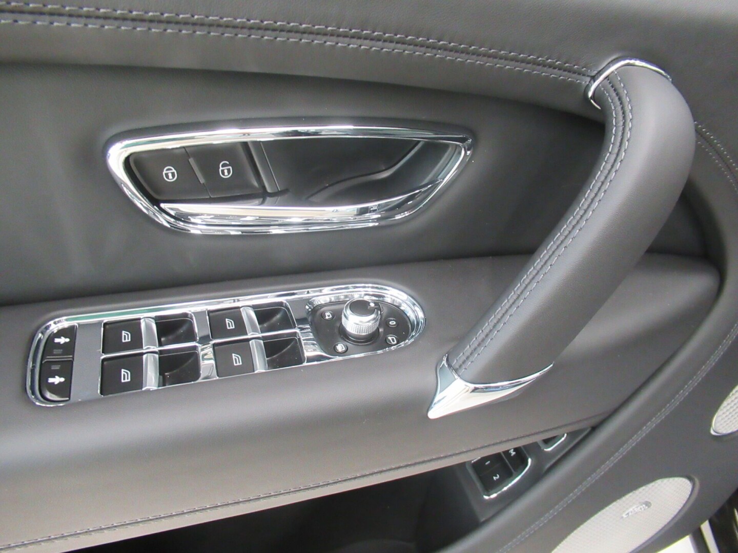 Bentley Bentayga 4.0 V8 Design Series З Німеччини (35769)