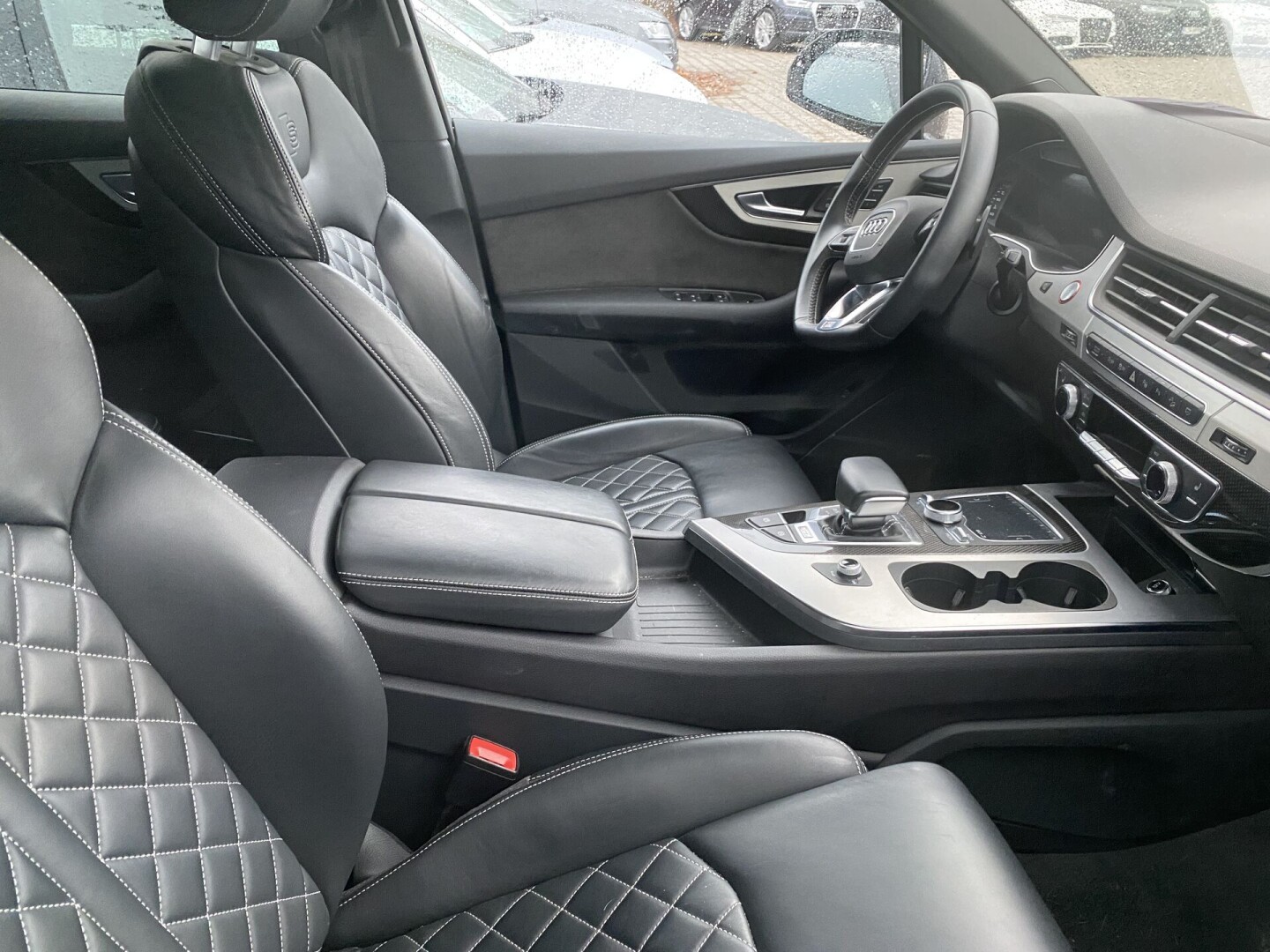 Audi SQ7 4.0TDI (435PS) Matrix Black Paket 7-местный З Німеччини (36372)