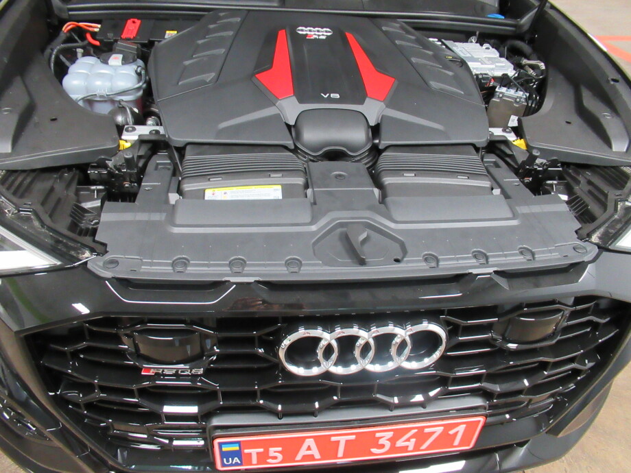Audi RSQ8 З Німеччини (38640)