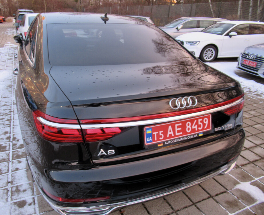 Audi A8 6.0TFSIe 449PS Matrix Long З Німеччини (39025)