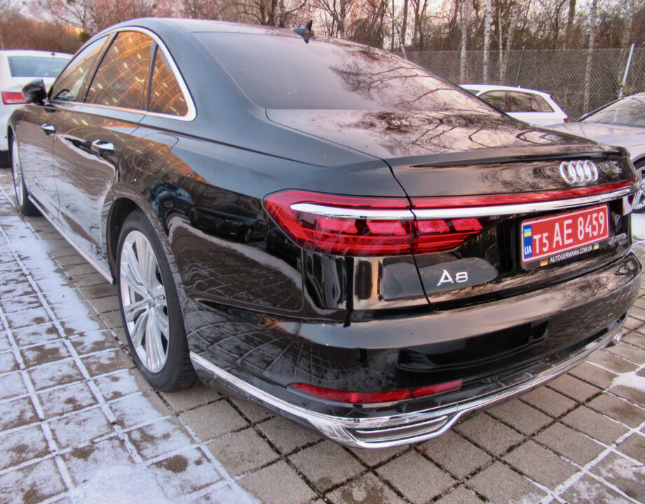 Audi A8 6.0TFSIe 449PS Matrix Long З Німеччини (39014)