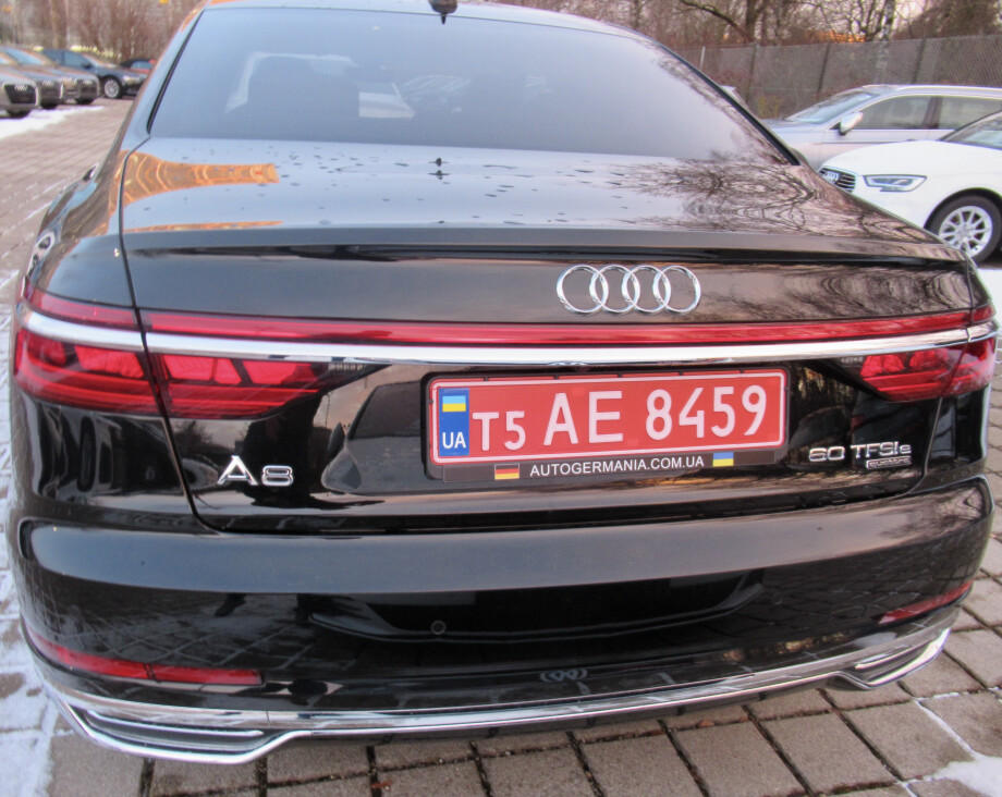 Audi A8 6.0TFSIe 449PS Matrix Long З Німеччини (39024)