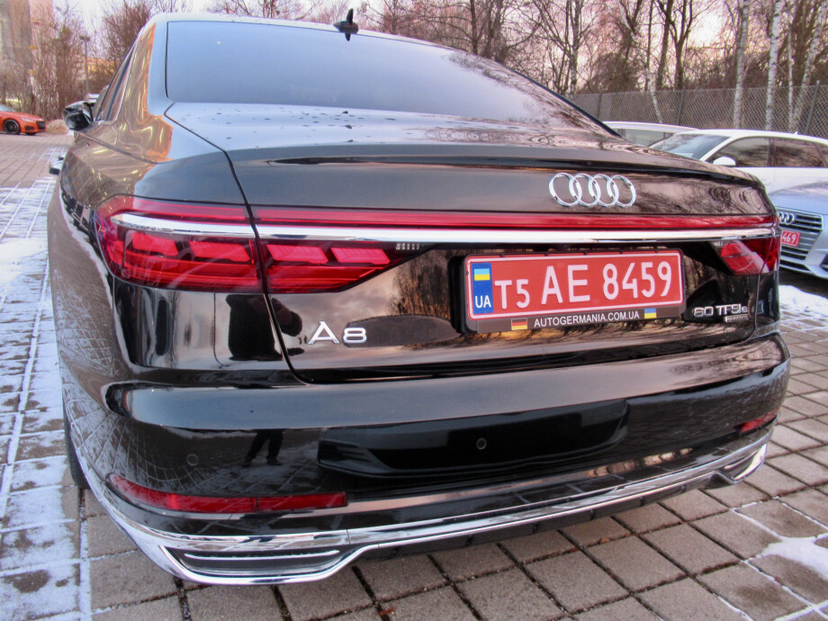 Audi A8 6.0TFSIe 449PS Matrix Long З Німеччини (39031)