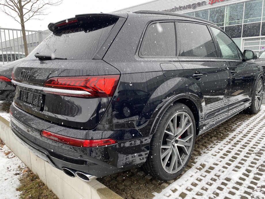 Audi SQ7 4.0TDI HD-Matrix Black Paket Carbon Individual З Німеччини (39767)