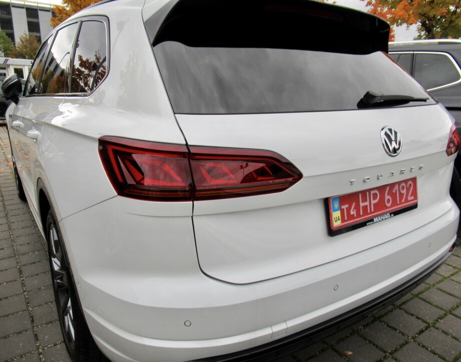 VW Touareg 3.0TDI 286PS R-Line Exclusive (One MILLION) З Німеччини (39900)