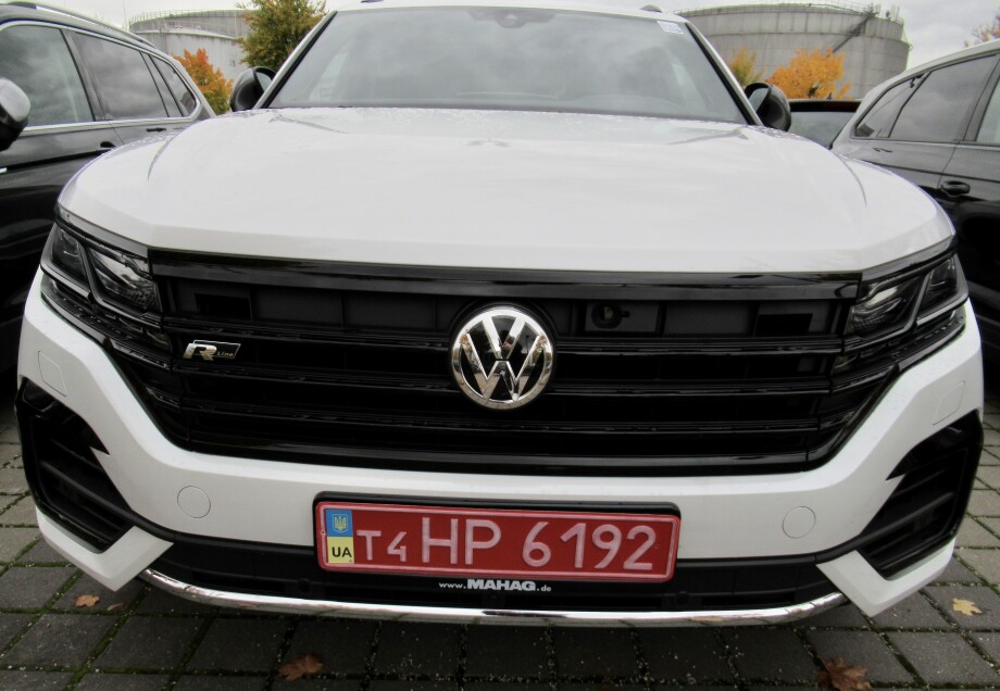 VW Touareg 3.0TDI 286PS R-Line Exclusive (One MILLION) З Німеччини (39898)