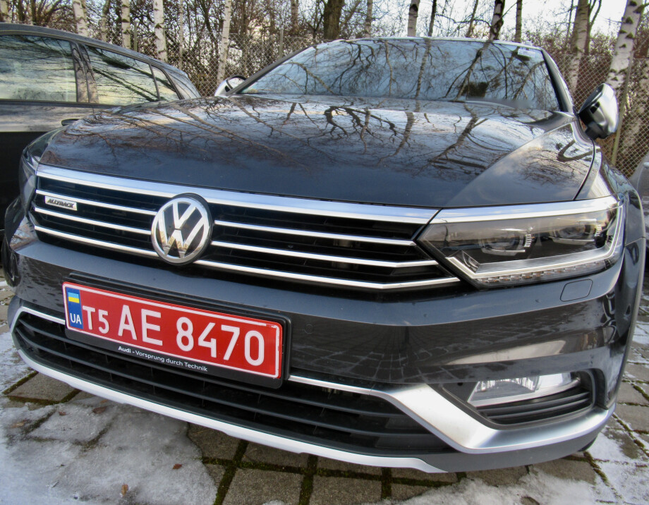VW Passat Alltrack 2.0TDI (239PS) 4Motion DSG LED З Німеччини (40298)