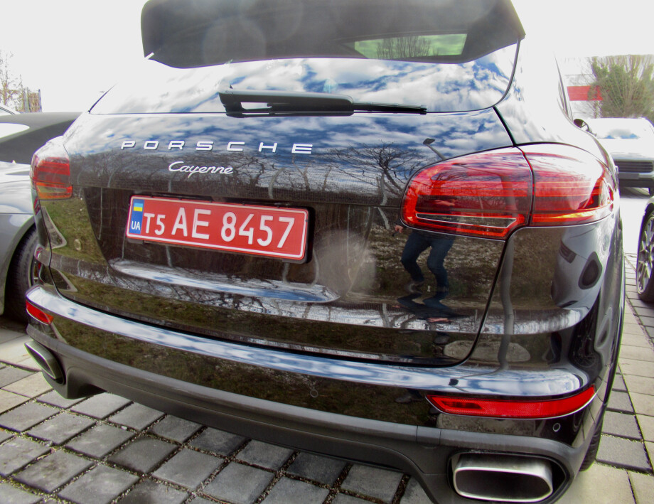 Porsche Cayenne 3.0diesel 262PS Platinum Edition  З Німеччини (40473)