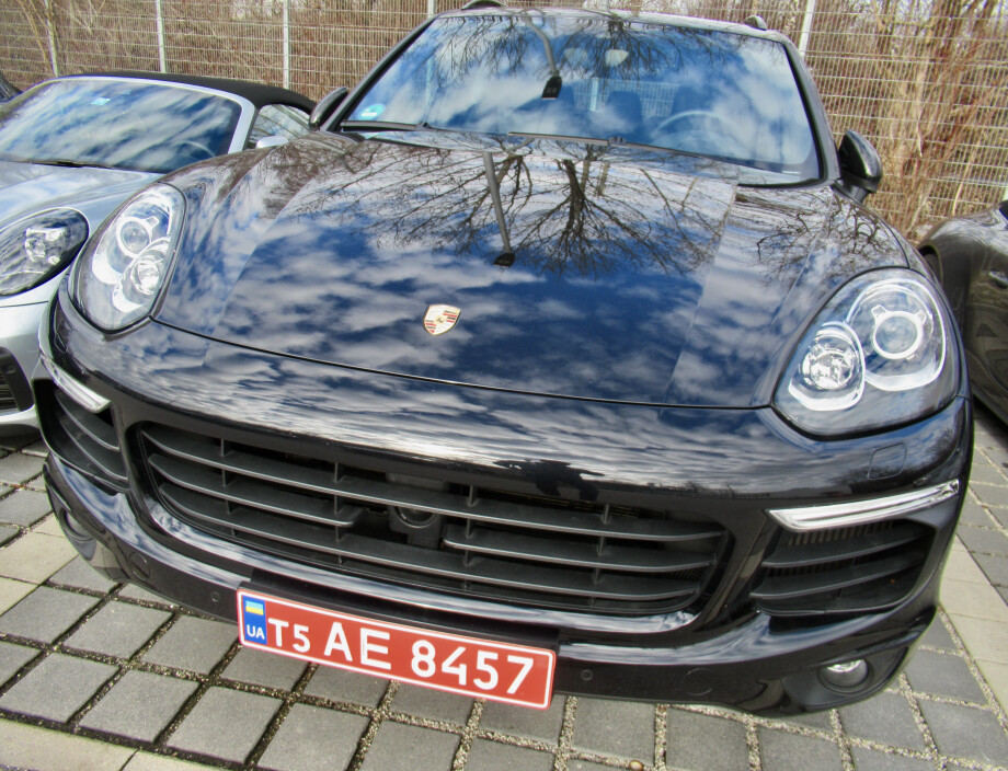 Porsche Cayenne 3.0diesel 262PS Platinum Edition  З Німеччини (40464)