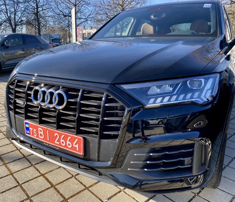 Audi Q7 50TDI Black Paket 7-местный З Німеччини (43844)