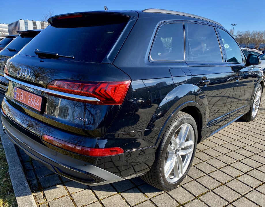 Audi Q7 50TDI Black Paket 7-местный З Німеччини (43857)