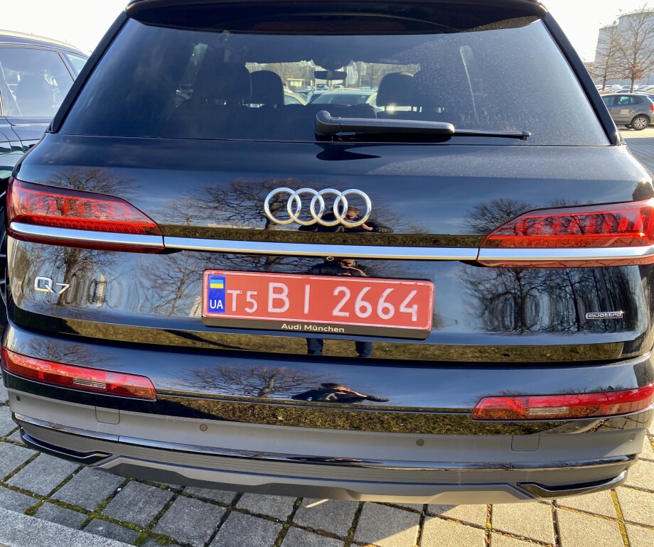 Audi Q7 50TDI Black Paket 7-местный З Німеччини (43871)