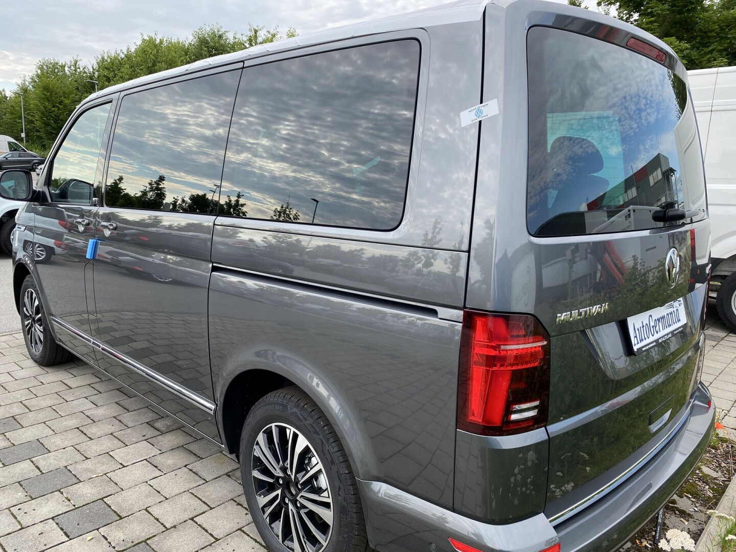 VW Multivan T6.1 Generation SIX 2.0TDI 204PS 4Motion LED З Німеччини (50107)