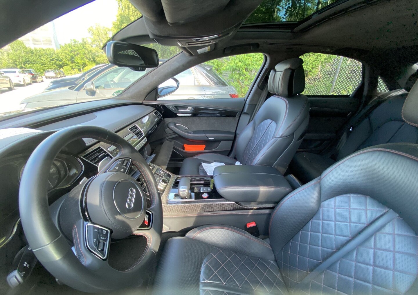 Audi S8 4.0TFSI Keramik Carbon Exclusive З Німеччини (52111)