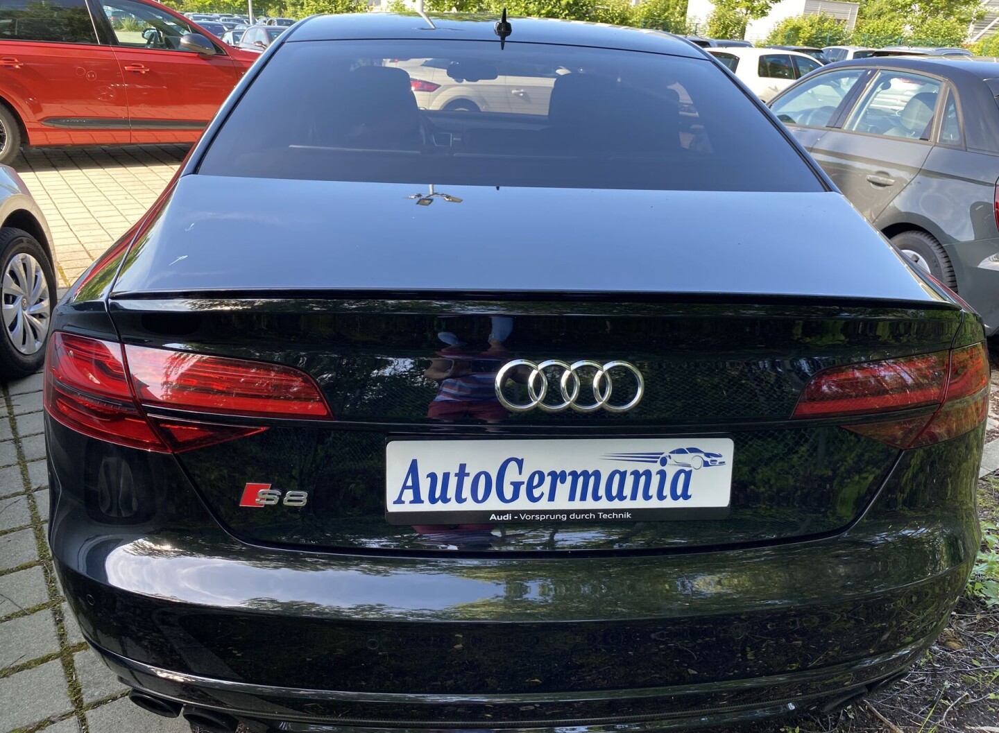 Audi S8 4.0TFSI Keramik Carbon Exclusive З Німеччини (52096)