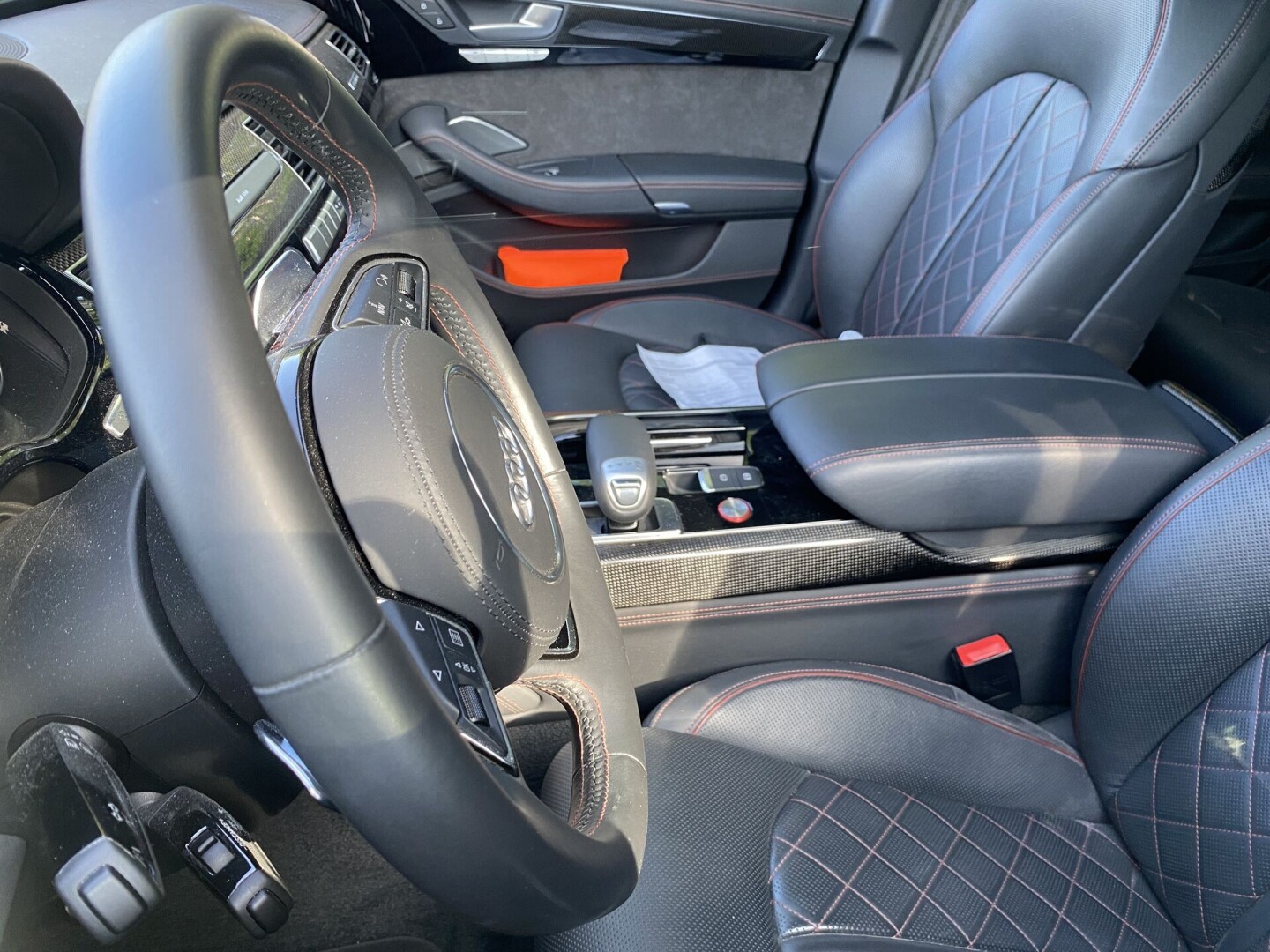 Audi S8 4.0TFSI Keramik Carbon Exclusive З Німеччини (52110)