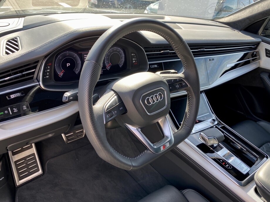 Audi Q8 50TDI 286PS HD-Matrix Bang&Olufsen Individual Black З Німеччини (54679)