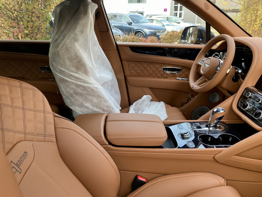 Bentley Bentayga 551PS 4.0 V8  First Edition  З Німеччини (58698)