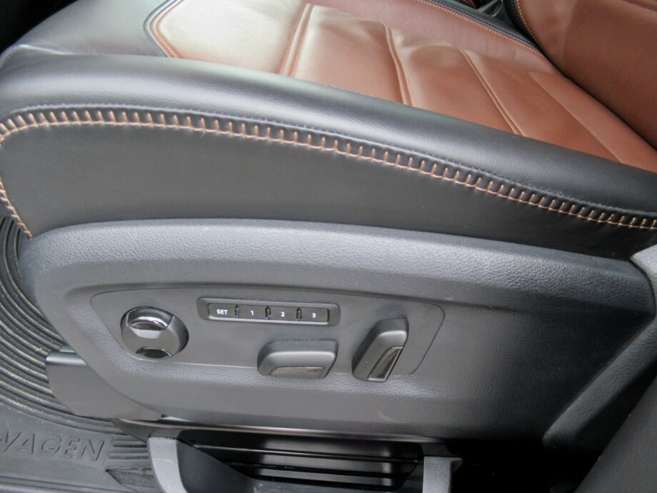 VW Multivan PanAmericana 2.0TDI (204PS) 4Motion LED З Німеччини (60155)