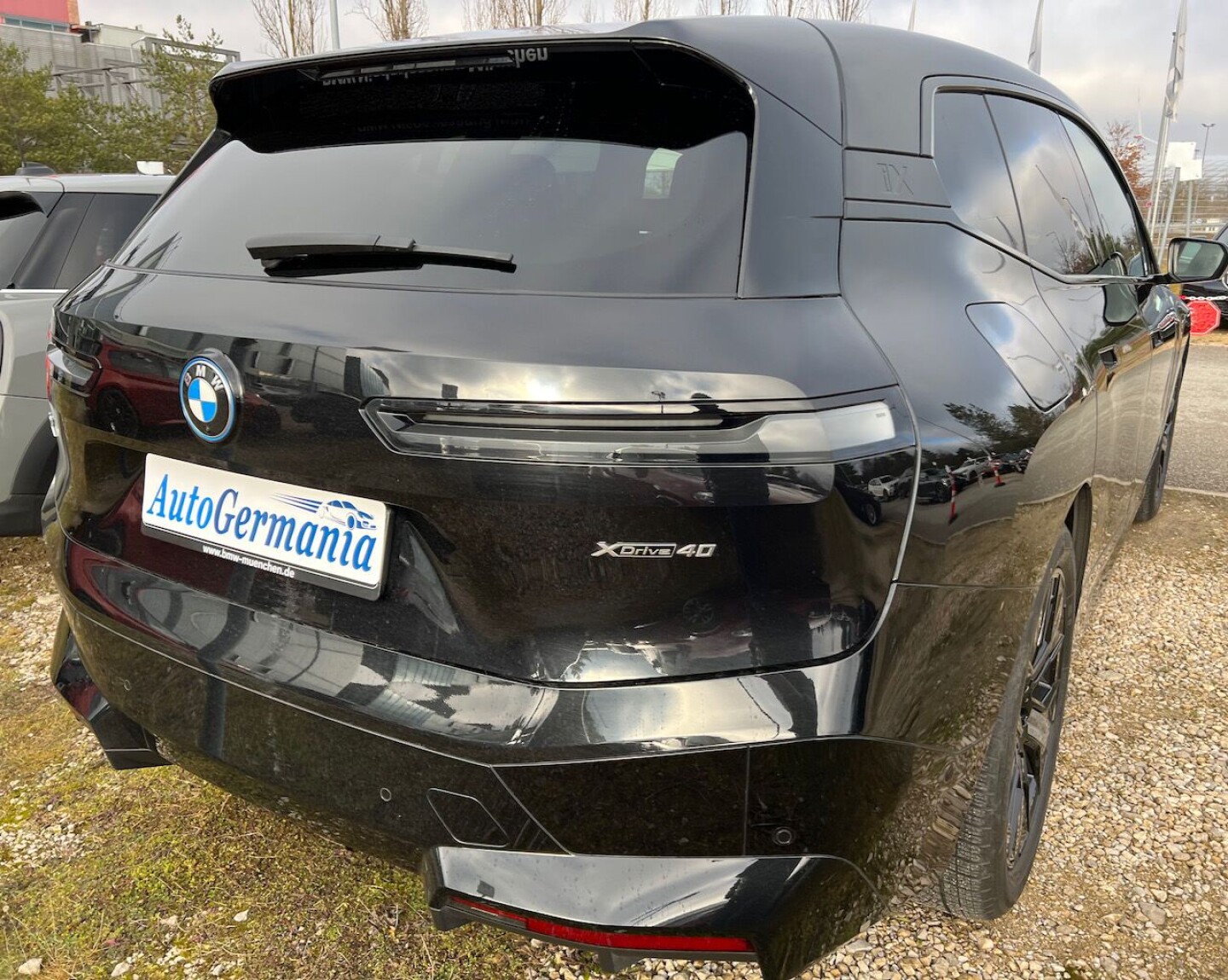 BMW iX 40 xDrive 326PS Black Individual З Німеччини (62118)