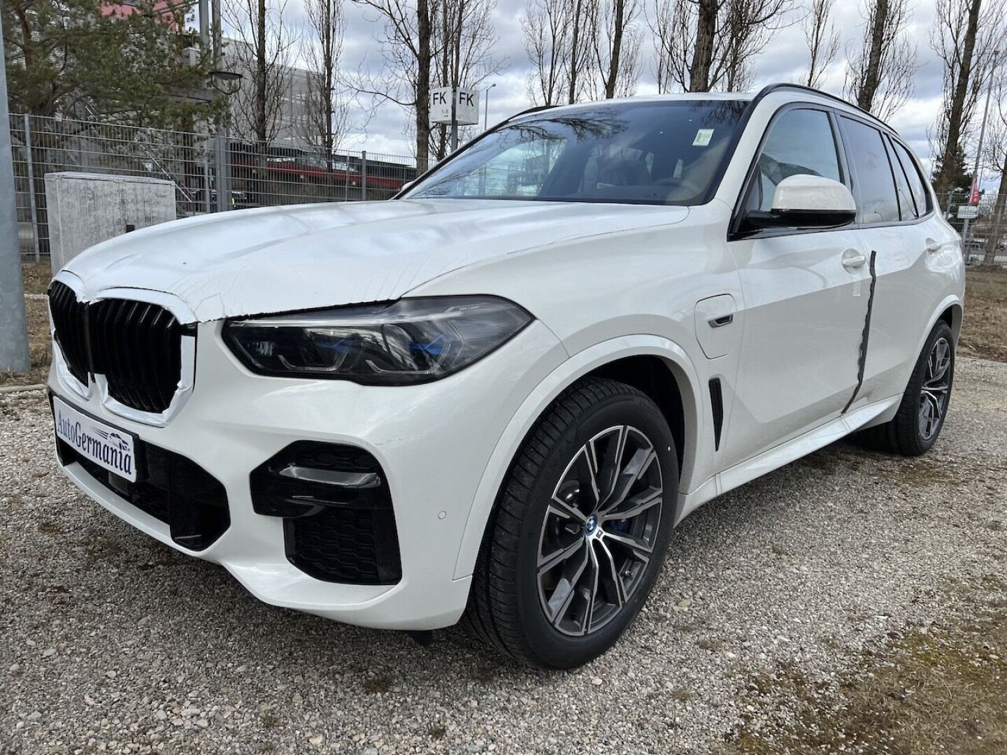 BMW X5 xDrive 45e 394PS Black M-Paket Laser Из Германии (69707)