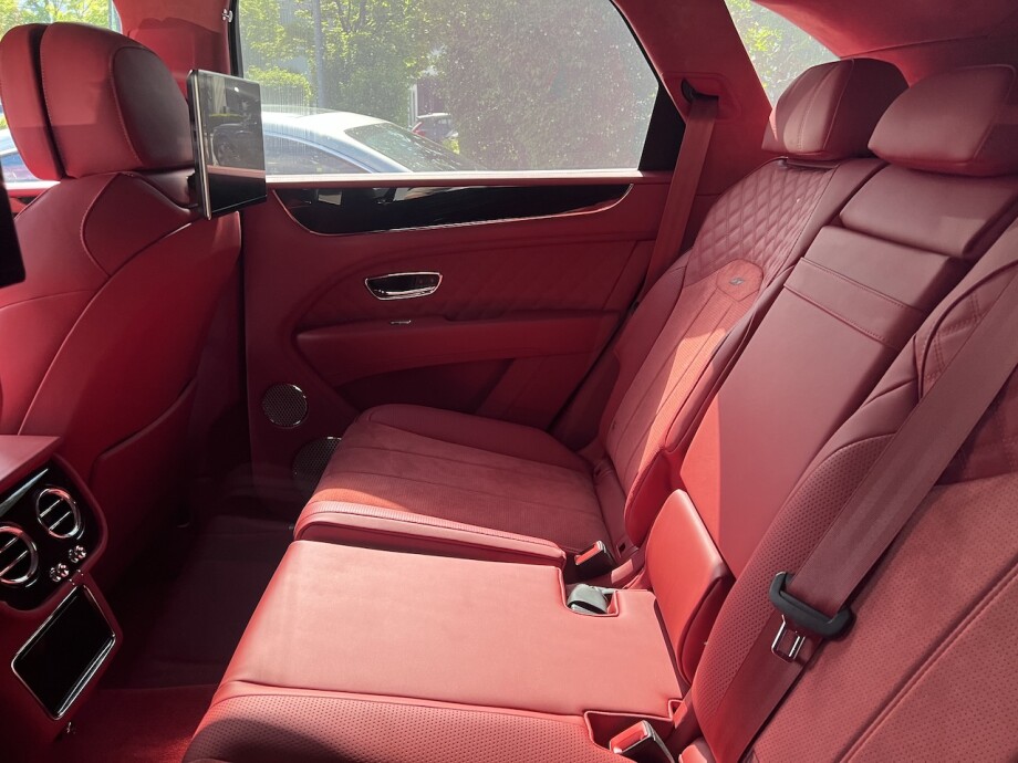 Bentley Bentayga 4.0 V8 Design 551PS Individual Exclusive  З Німеччини (71172)