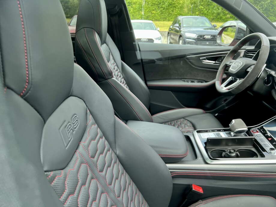 Audi RS Q8 4.0TFSI Hybrid 600PS Black-Paket Matrix З Німеччини (72029)