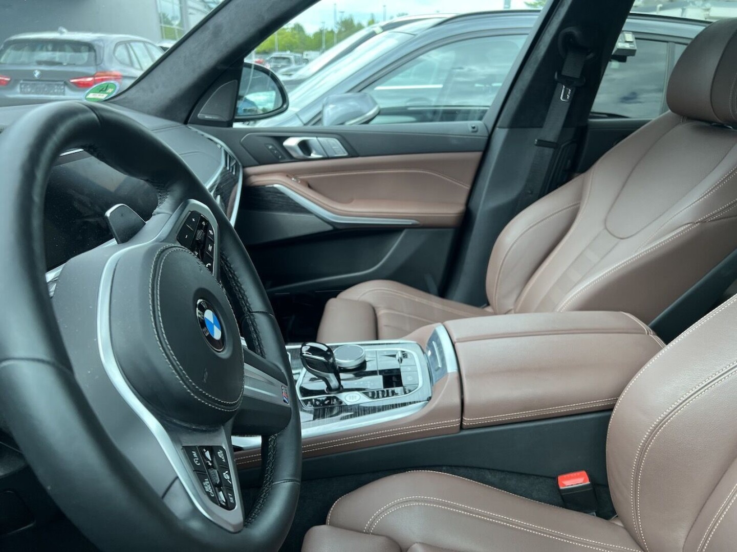 BMW X7 M50i xDrive 530PS Black-Paket 7містний З Німеччини (74423)