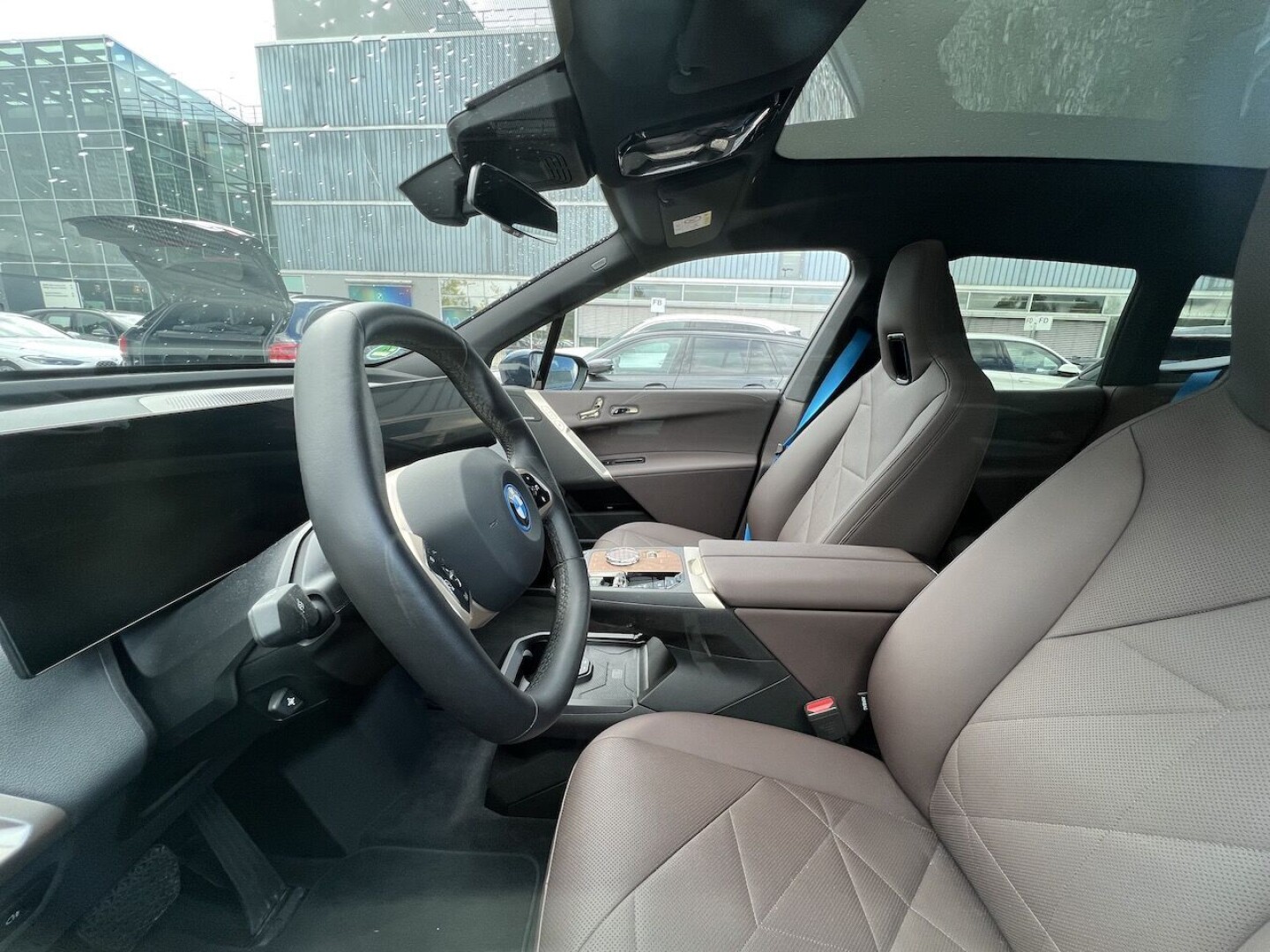 BMW iX 40 xDrive 77kWh Sportpaket 326PS Sky-Lounge З Німеччини (77331)