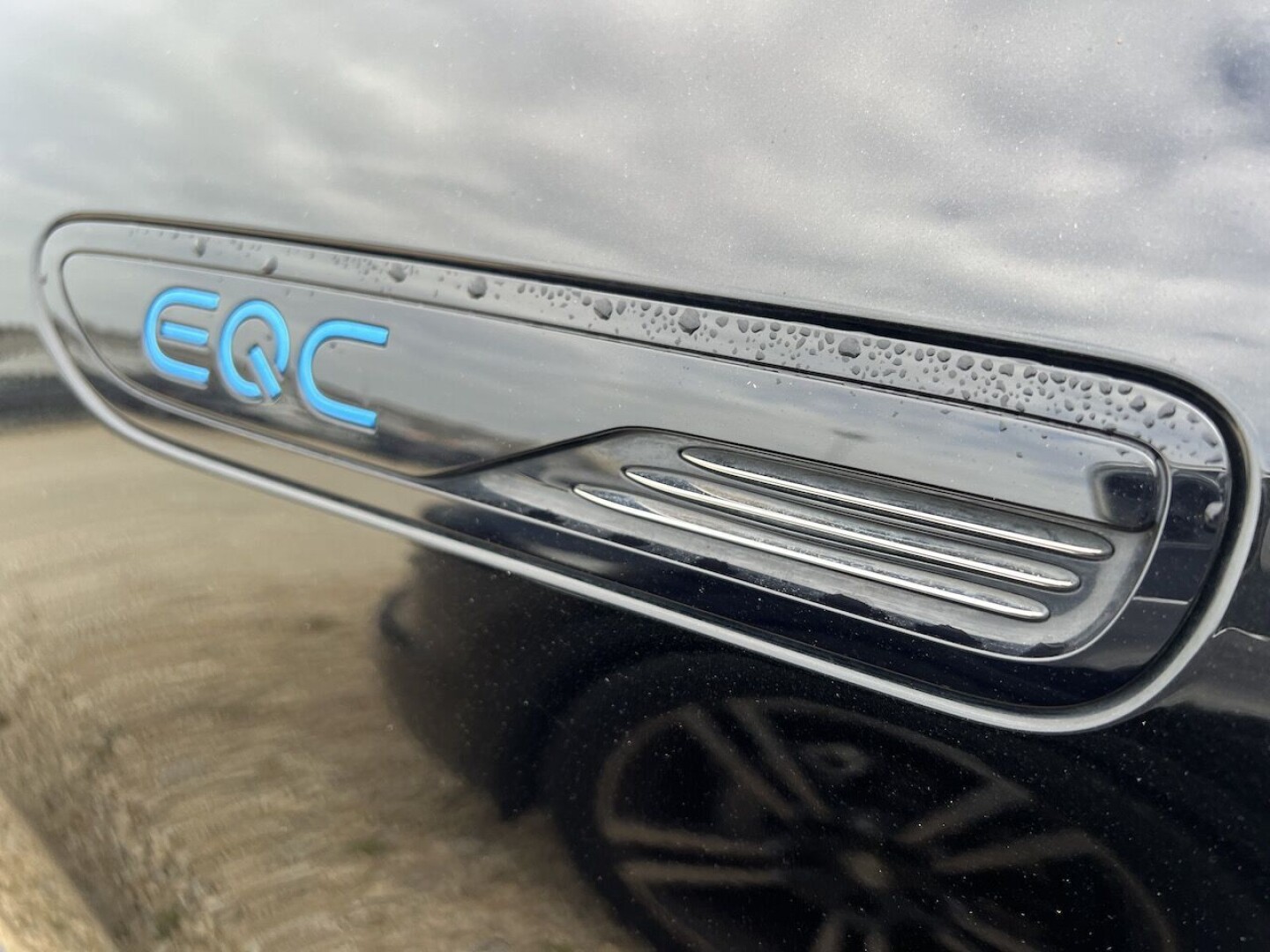Mercedes-Benz EQC 400 4Matic AMG 408PS (80kWh/420km) З Німеччини (80414)