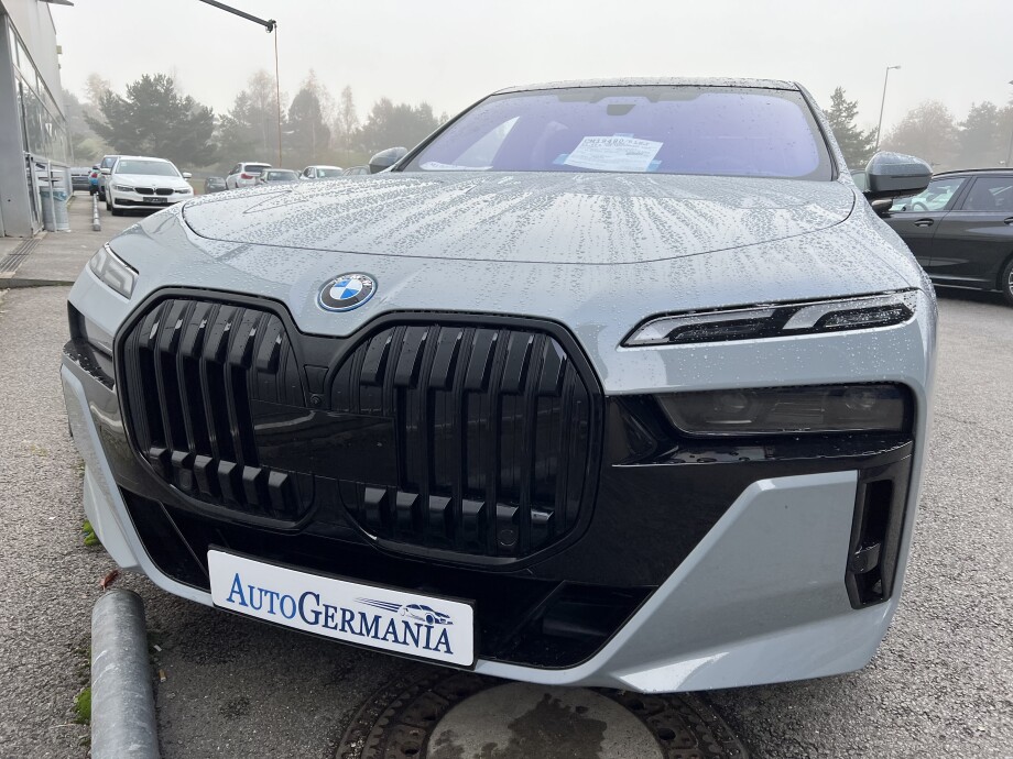 BMW i7 xDrive 60 M-Paket 544PS (102kWh) 625km З Німеччини (81871)