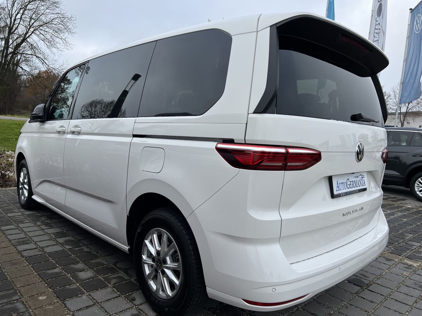 VW Multivan T7 DSG 1.5TSI 136PS LED З Німеччини (82474)