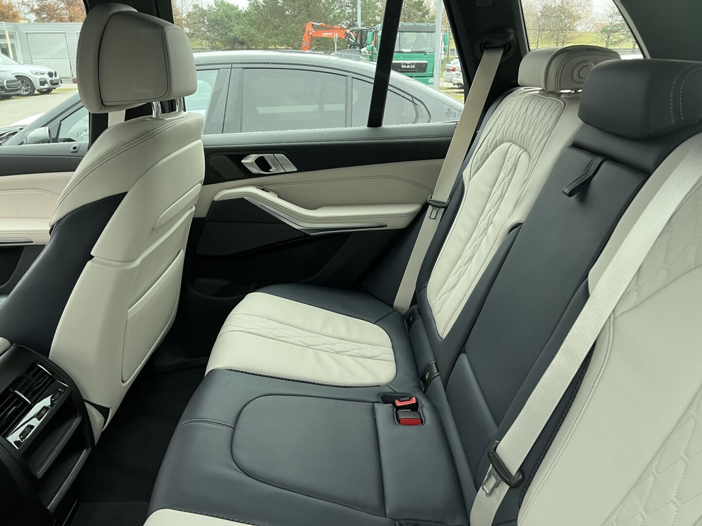 BMW X5 xDrive 40i M-Sport 333PS Laser Individual З Німеччини (83122)