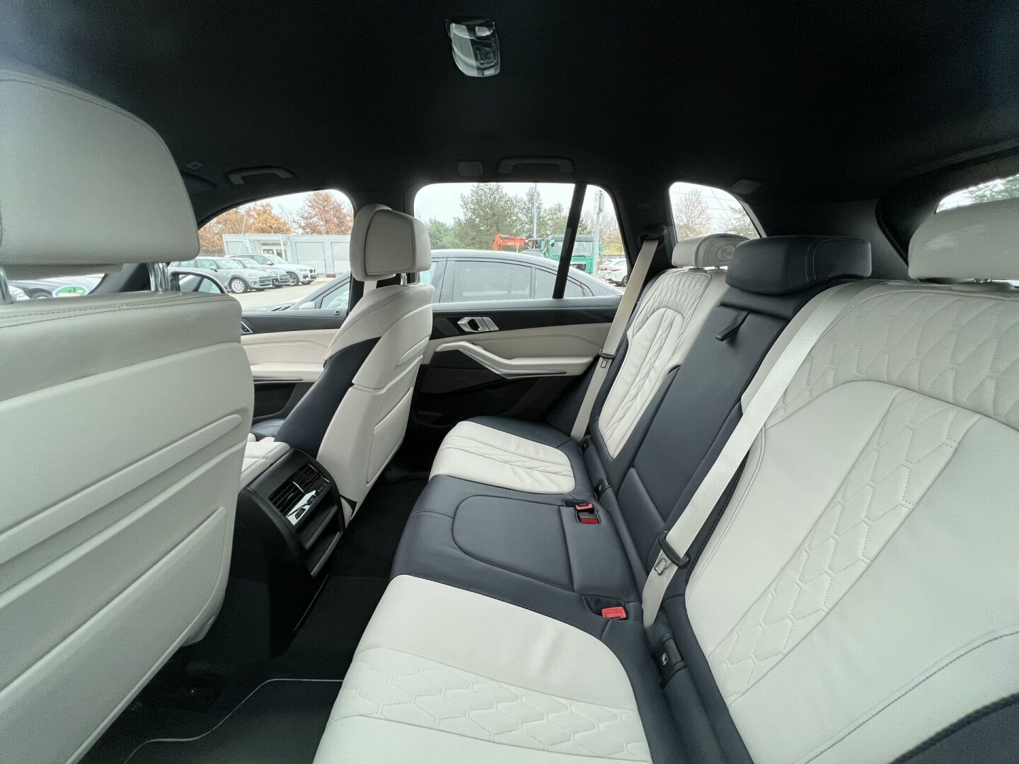 BMW X5 xDrive 40i M-Sport 333PS Laser Individual З Німеччини (83120)