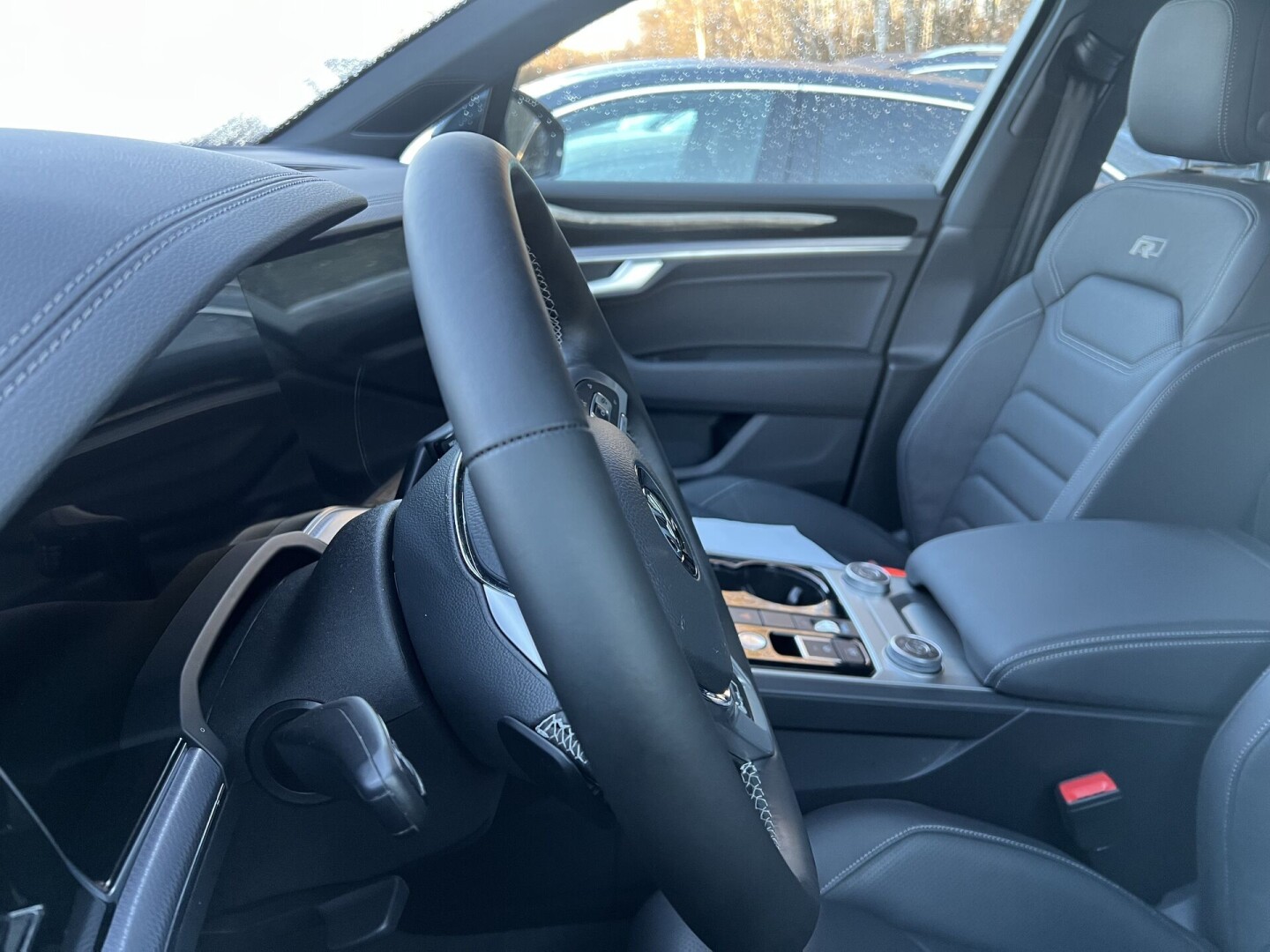 VW Touareg 3.0TDI 286PS R-Line Inno Air IQ-Matrix З Німеччини (83611)