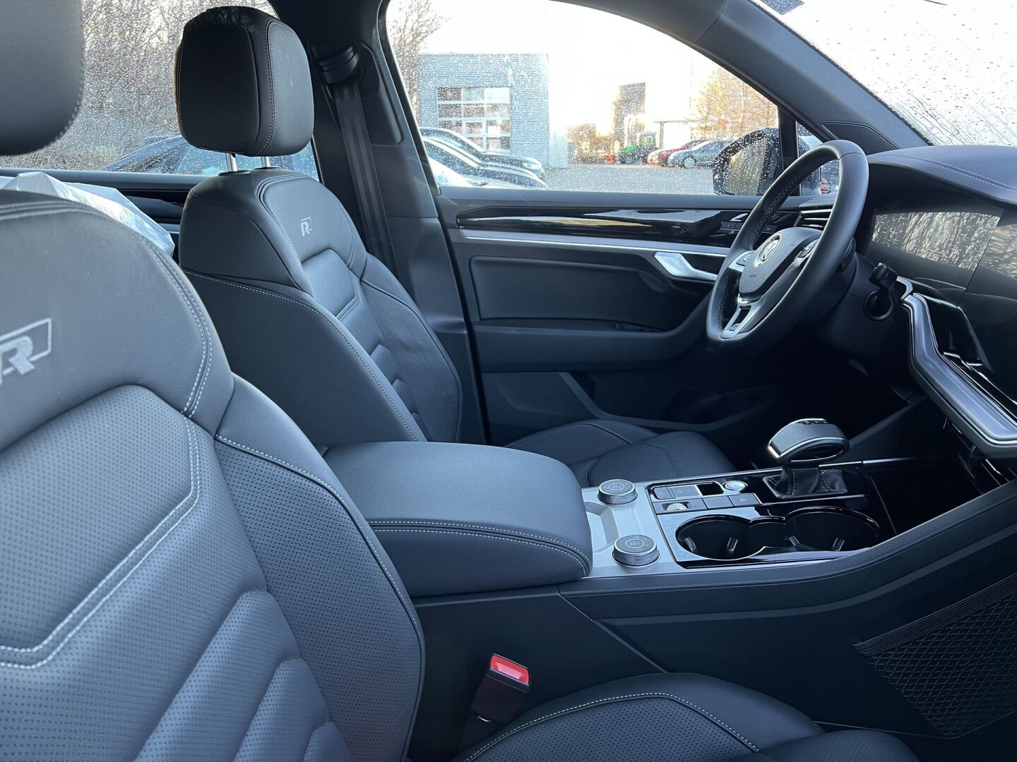 VW Touareg 3.0TDI 286PS R-Line Inno Air IQ-Matrix З Німеччини (83607)