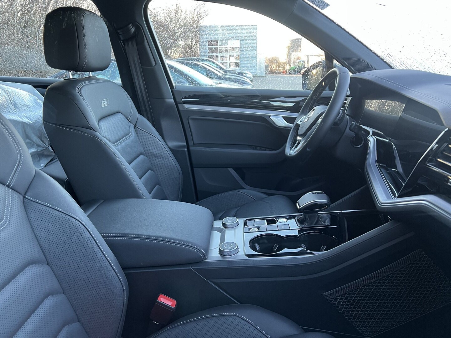 VW Touareg 3.0TDI 286PS R-Line Inno Air IQ-Matrix З Німеччини (83604)
