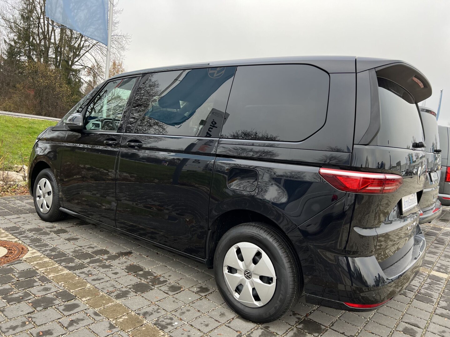 VW Multivan T7 DSG 2.0TDI 150PS LED З Німеччини (83893)