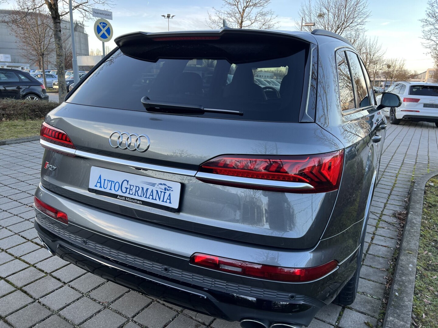 Audi SQ7 4.0TDI 435PS Individual Keramik Black Matrix З Німеччини (84417)