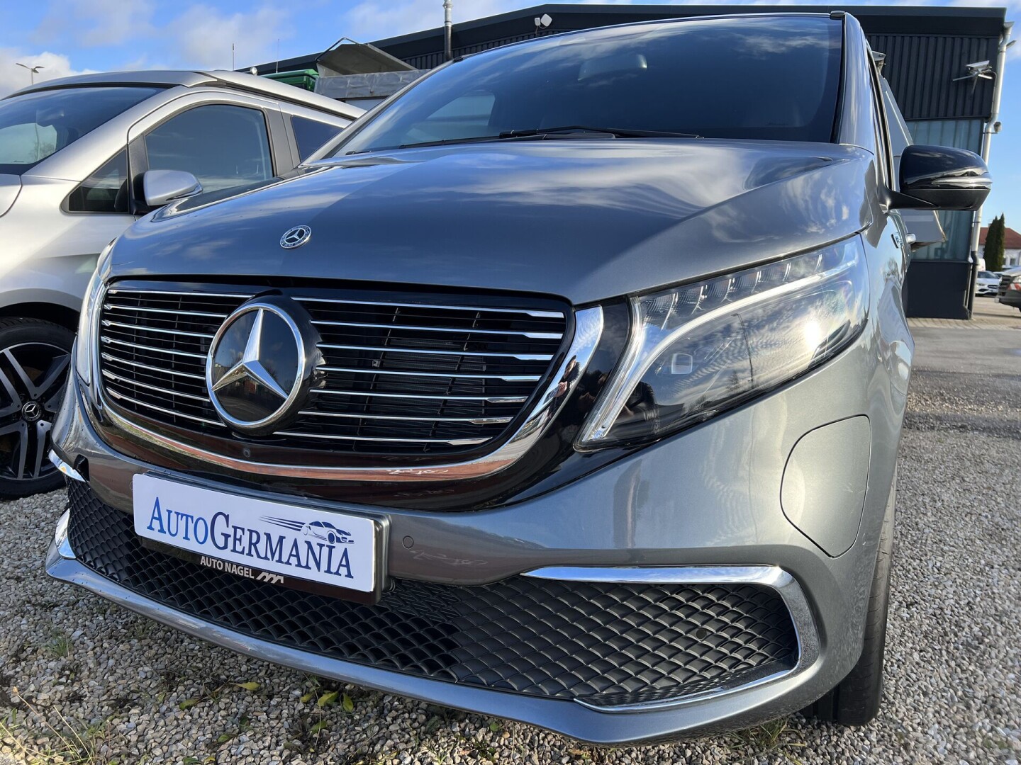 Mercedes-Benz EQV 300 Avantgarde 204PS Airmatic Long  З Німеччини (84585)