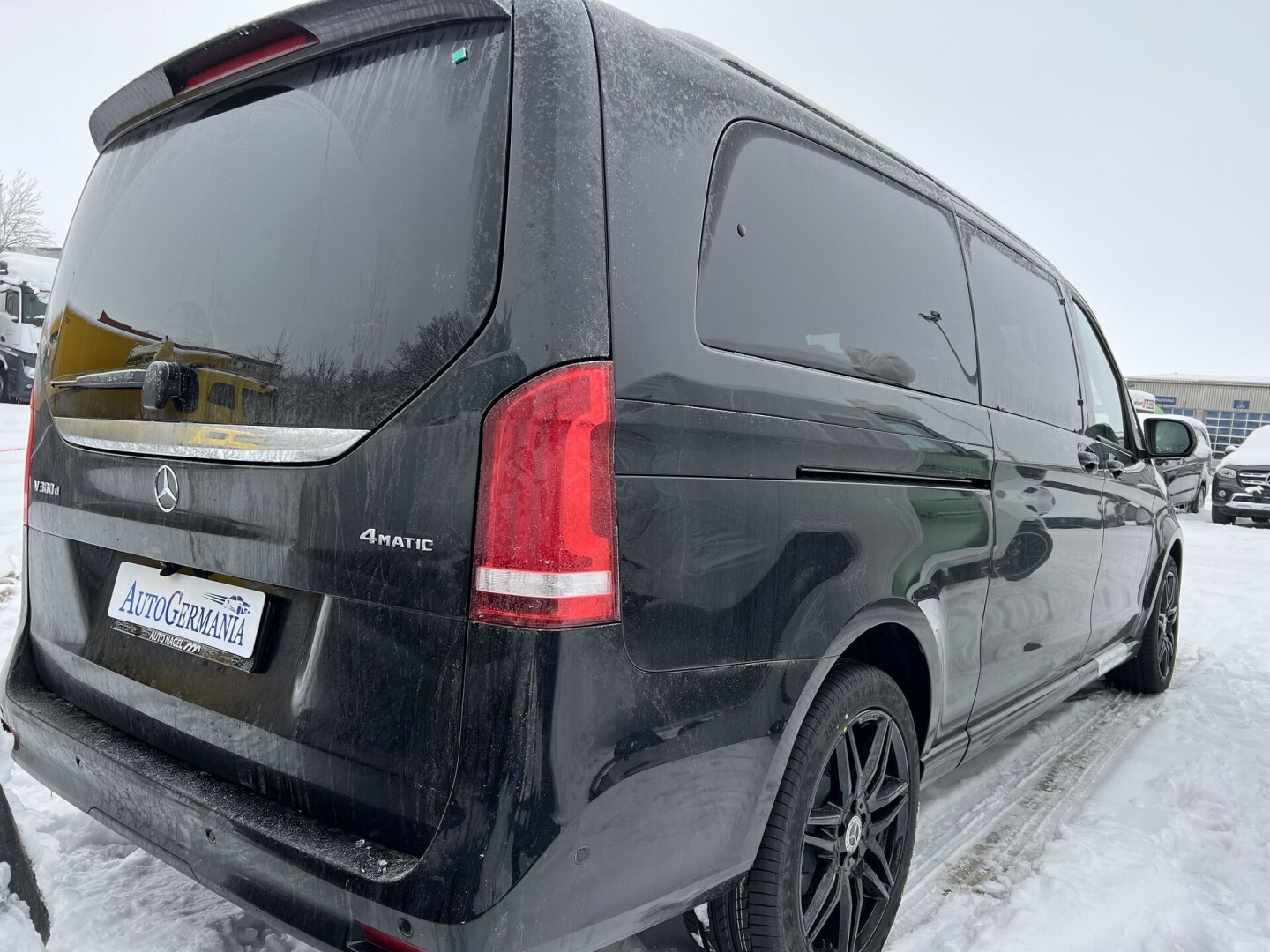 Mercedes-Benz V300d 4Matic AMG ExtraLong Avantgarde Edition 8-містний З Німеччини (84994)