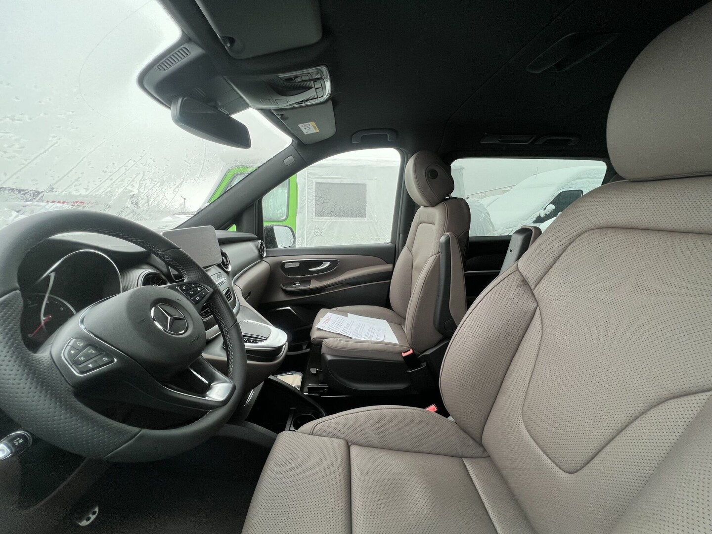 Mercedes-Benz V300d 4Matic AMG ExtraLong Avantgarde Edition 8-містний З Німеччини (84966)