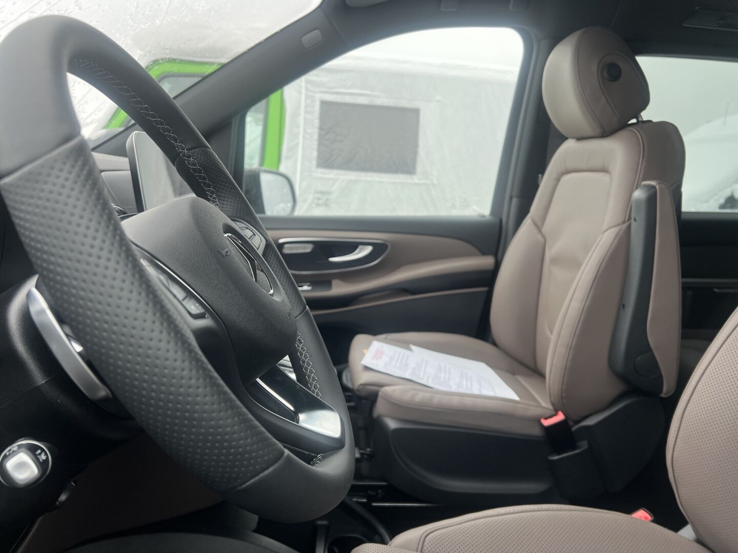 Mercedes-Benz V300d 4Matic AMG ExtraLong Avantgarde Edition 8-містний З Німеччини (84965)