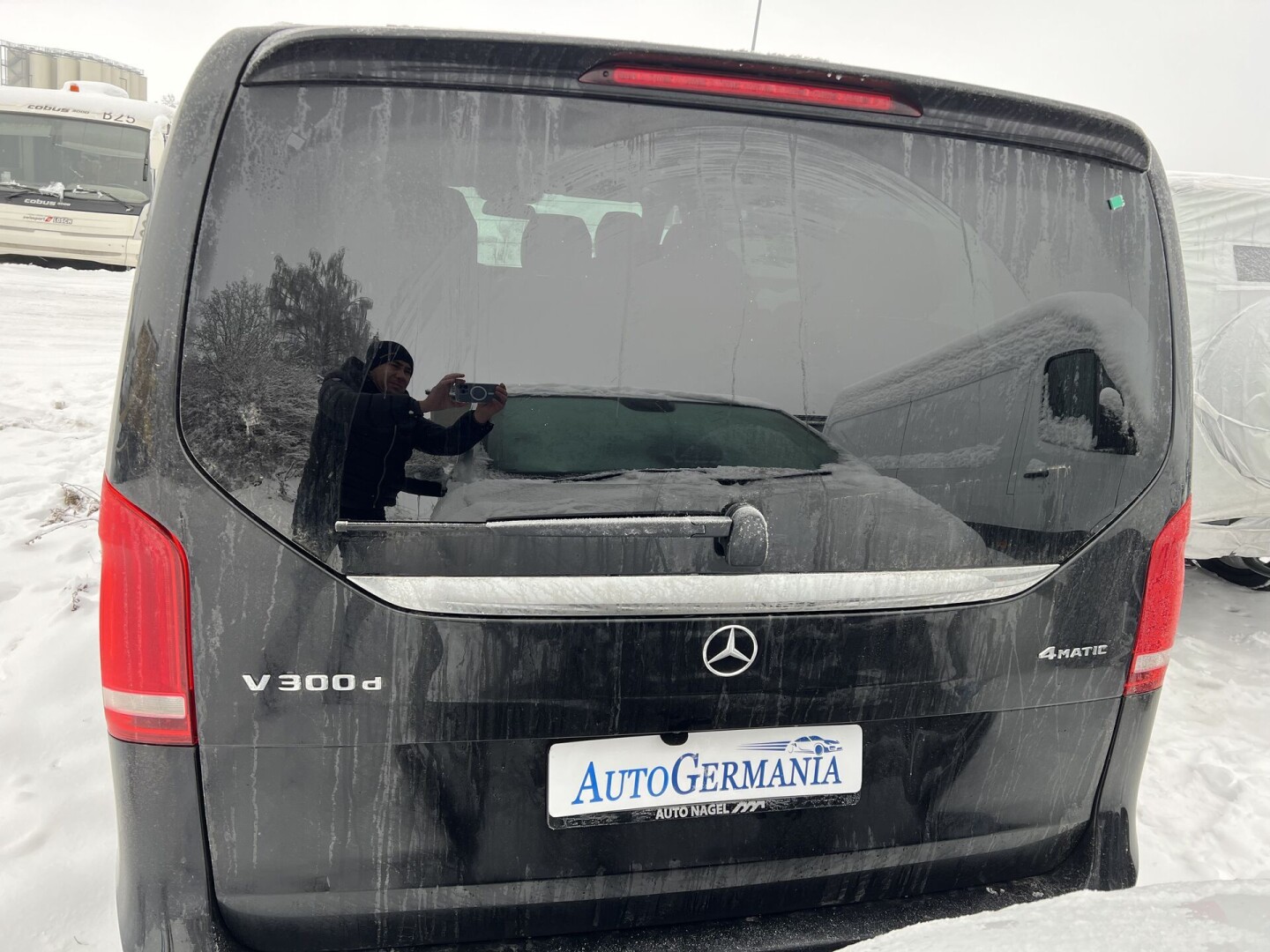Mercedes-Benz V300d 4Matic AMG ExtraLong Avantgarde Edition 8-містний З Німеччини (84995)
