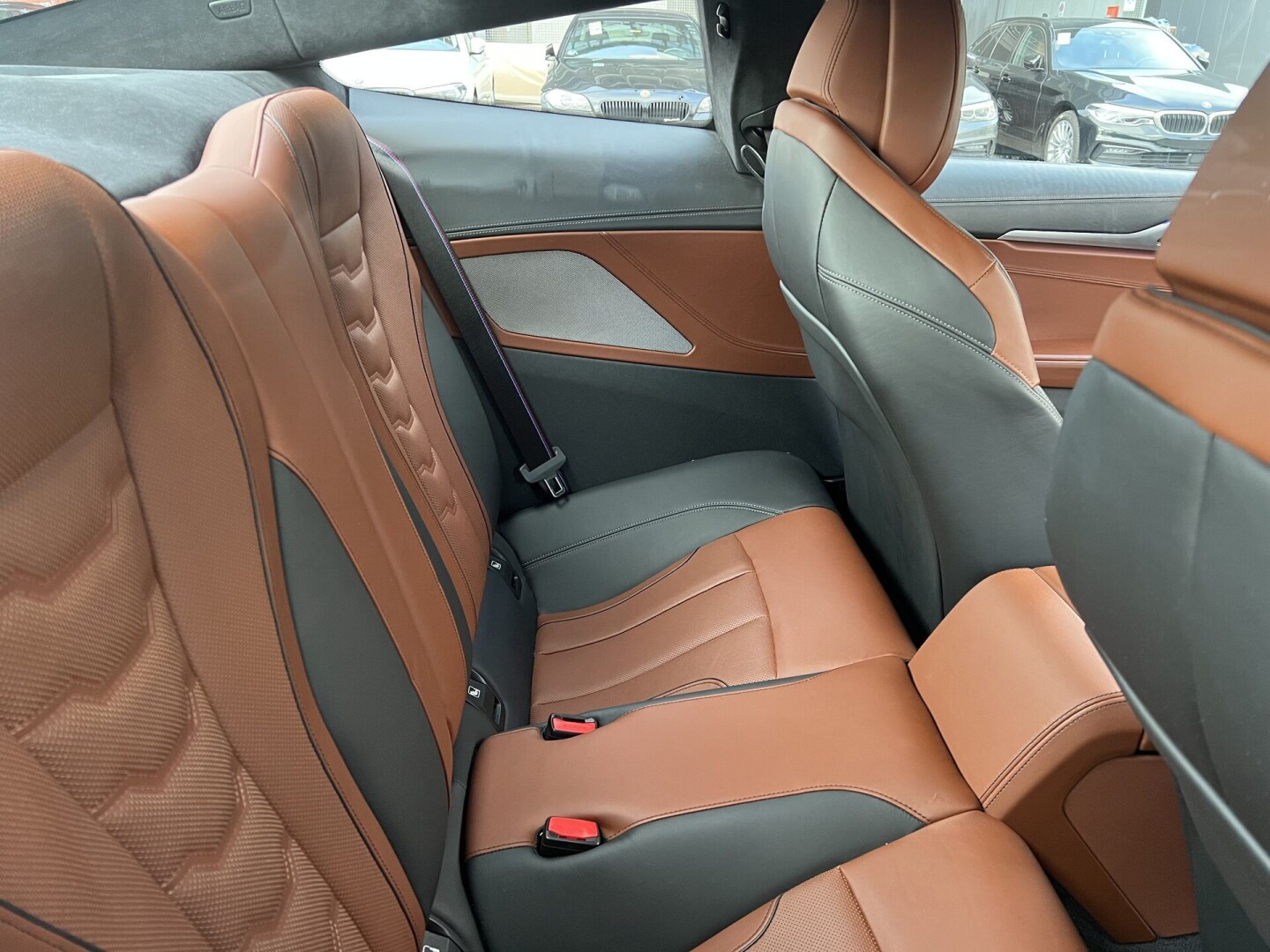 BMW 850i xDrive M-Paket Laser Individual З Німеччини (85047)