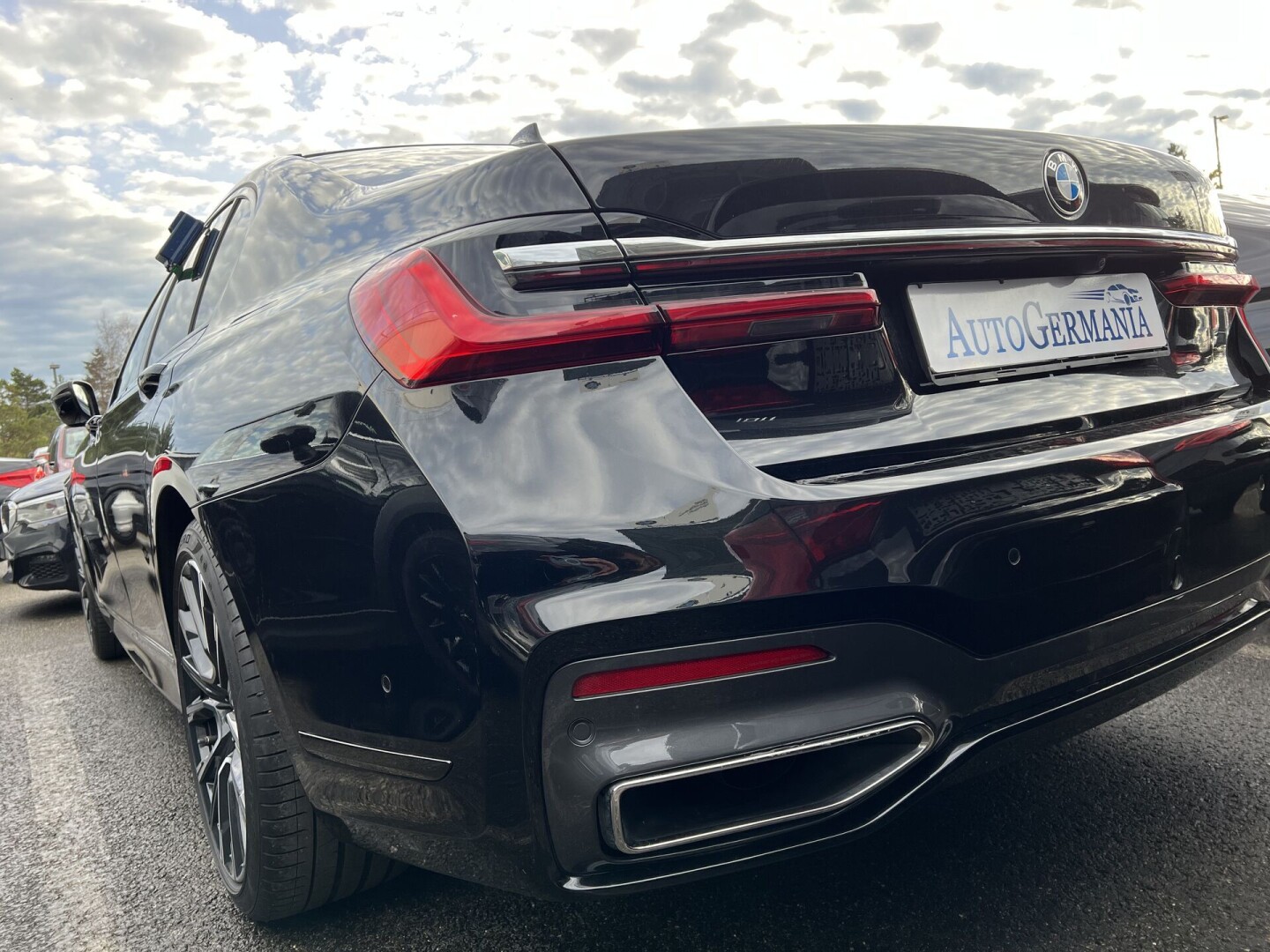 BMW 730d xDrive 286PS M-Paket LED З Німеччини (85164)