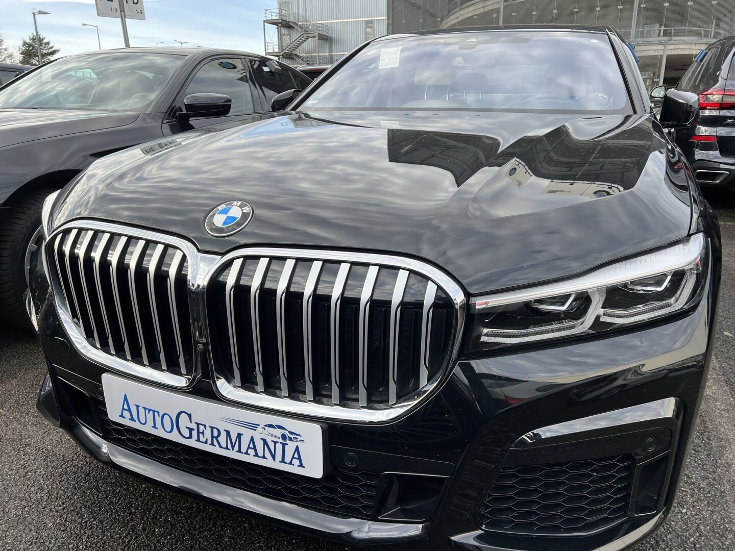 BMW 730d xDrive 286PS M-Paket LED З Німеччини (85174)