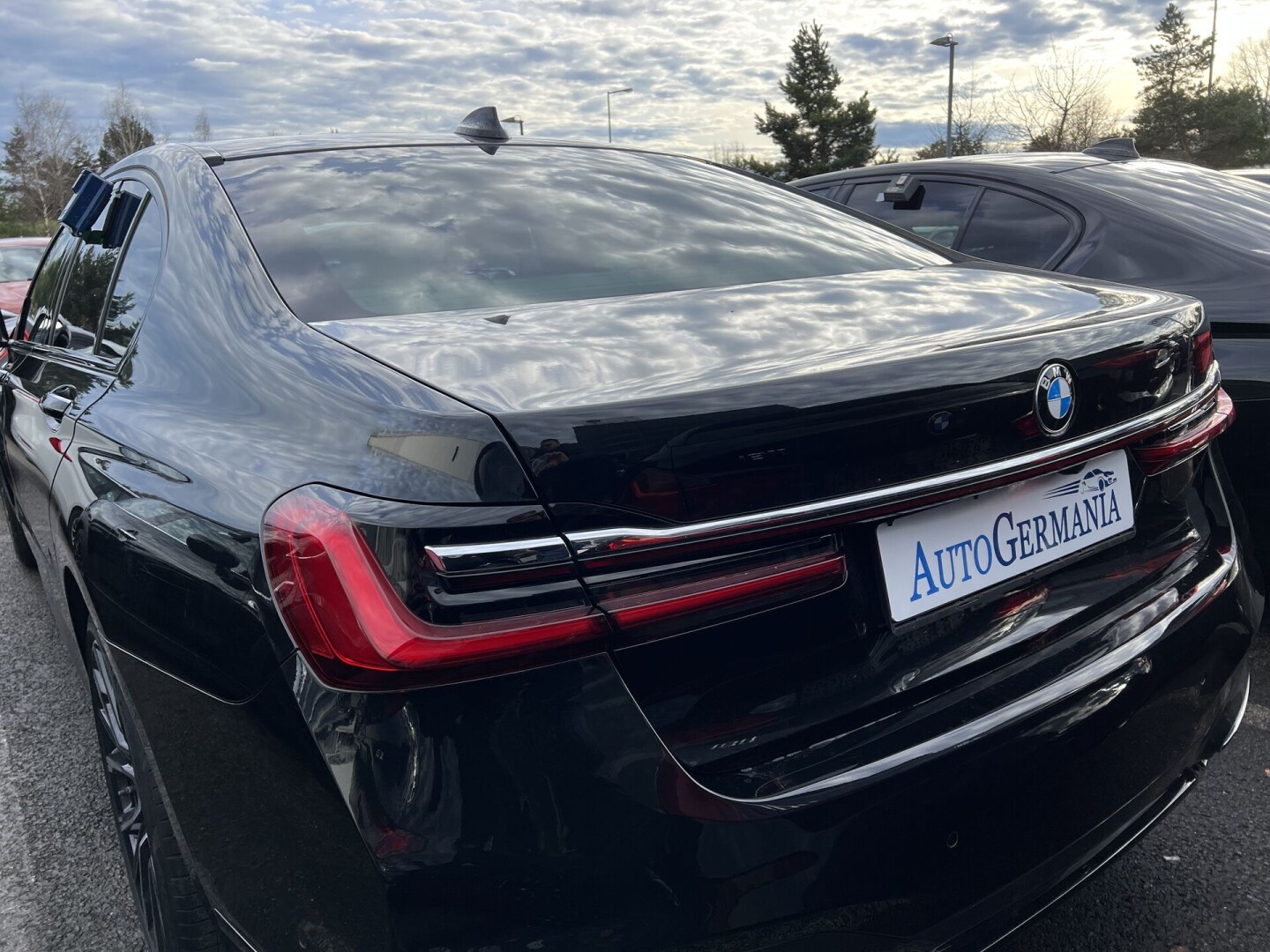 BMW 730d xDrive 286PS M-Paket LED З Німеччини (85166)