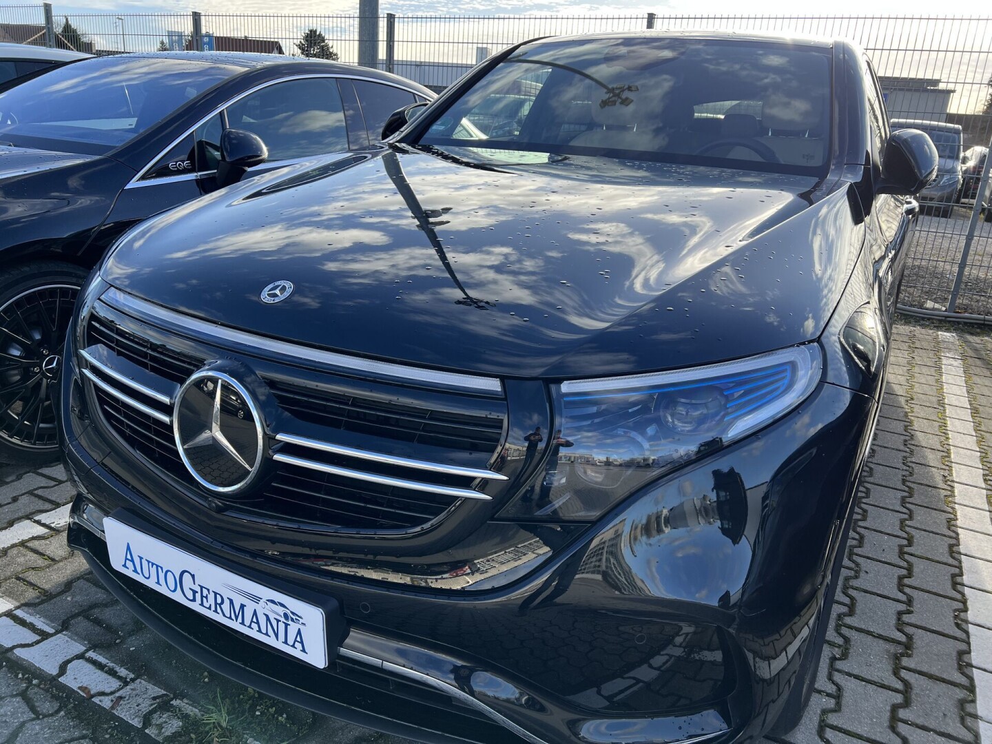 Mercedes-Benz EQC 400 AMG 4Matic 408PS 80kWh З Німеччини (85208)