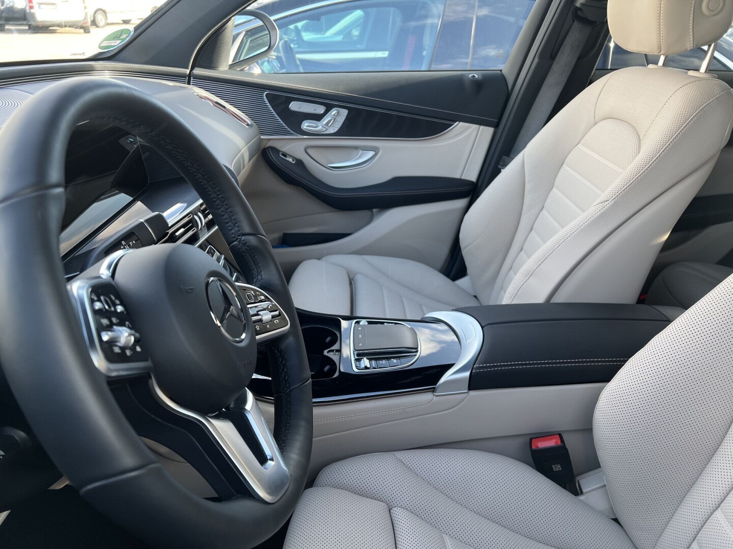 Mercedes-Benz EQC 400 AMG 4Matic 408PS 80kWh З Німеччини (85193)